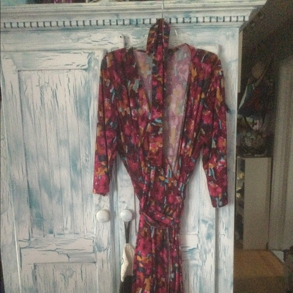 Women’s jersey wrap dress - Picture 3 of 5